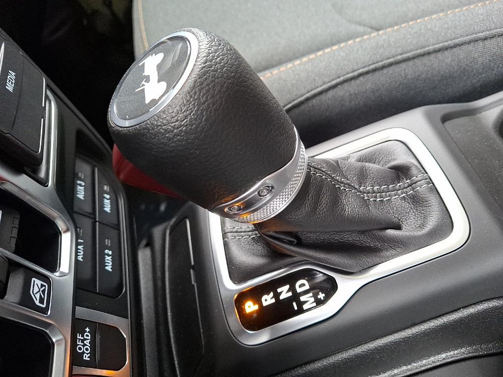 new 2025 Jeep Wrangler car, priced at $59,360