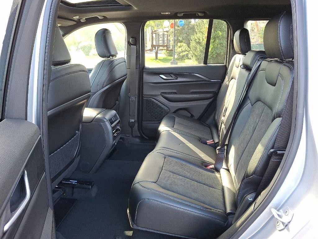 new 2025 Jeep Grand Cherokee car, priced at $46,730