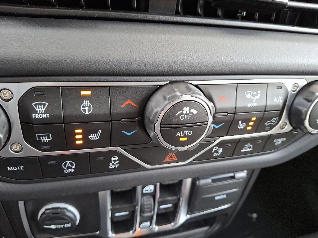 new 2025 Jeep Wrangler car, priced at $57,315