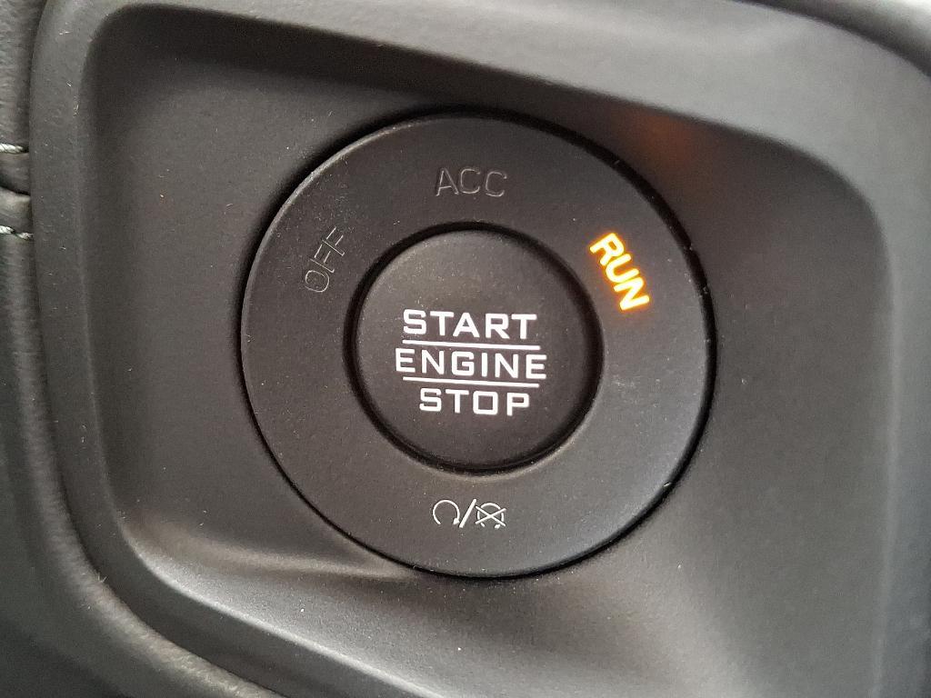 new 2025 Jeep Wrangler car, priced at $57,315