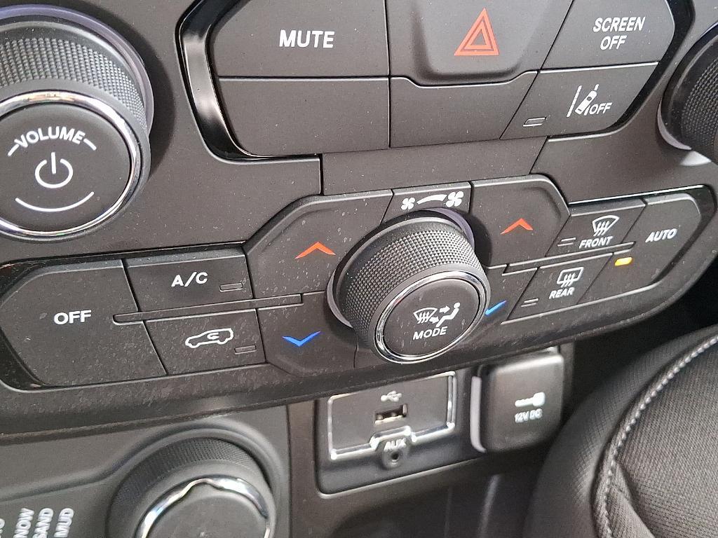 used 2023 Jeep Renegade car, priced at $24,954