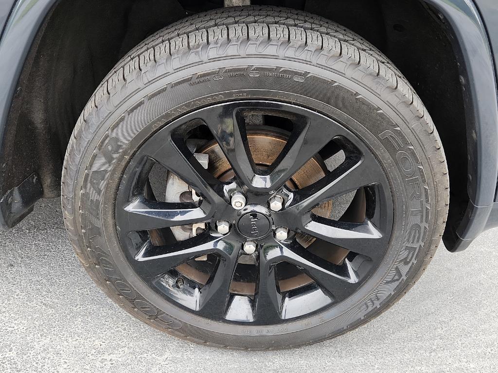 used 2017 Jeep Grand Cherokee car, priced at $29,999