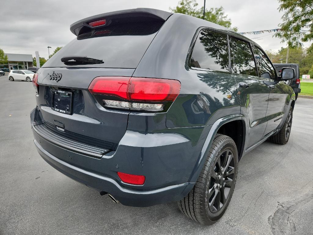 used 2017 Jeep Grand Cherokee car, priced at $29,999