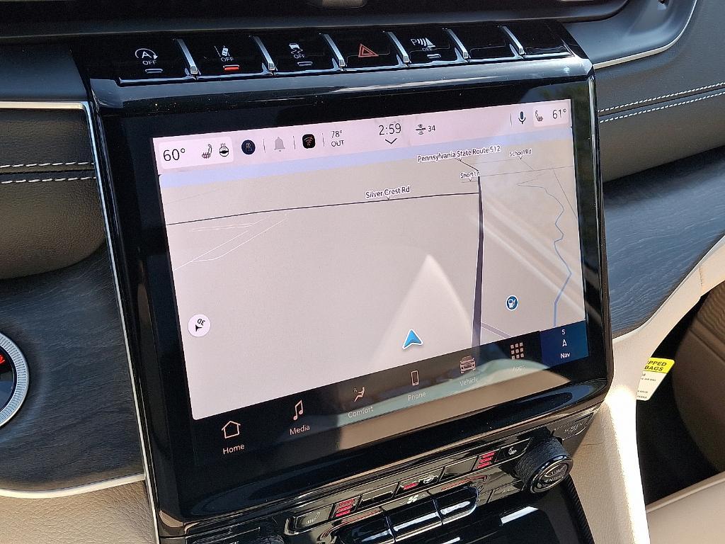 new 2025 Jeep Grand Cherokee car, priced at $52,140