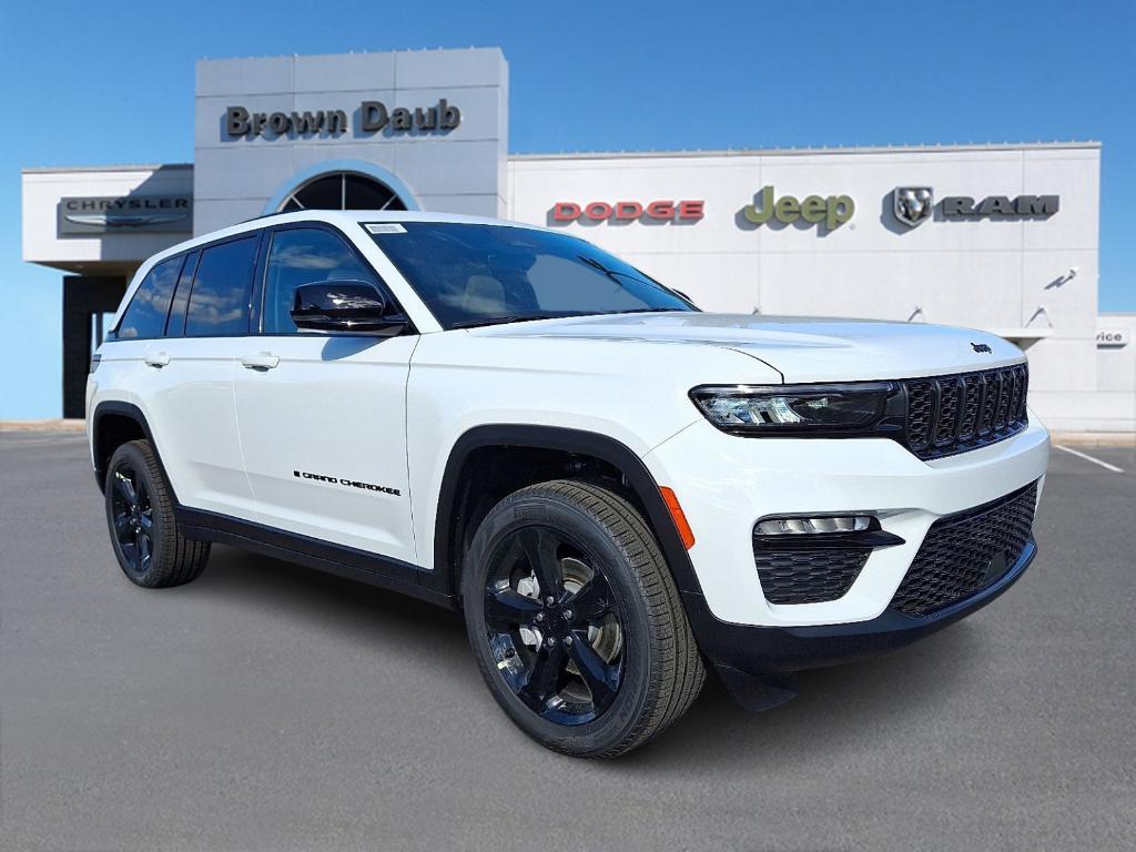 new 2025 Jeep Grand Cherokee car, priced at $52,140