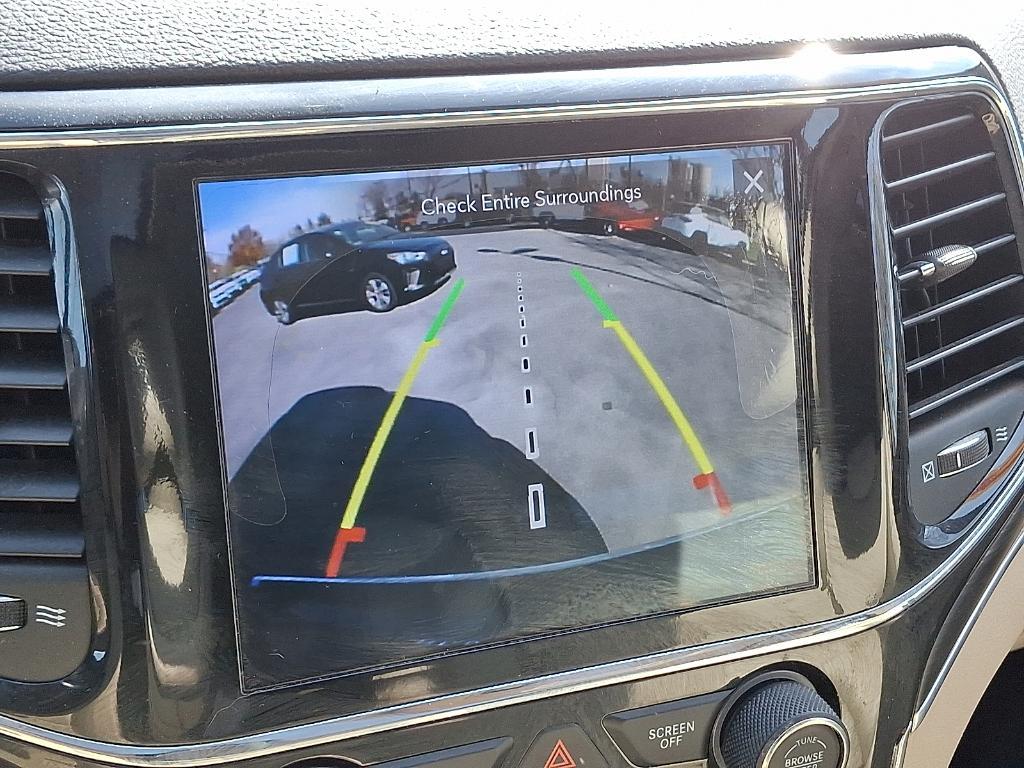 used 2020 Jeep Grand Cherokee car, priced at $23,282