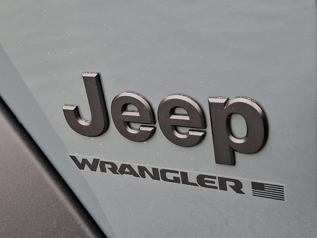 new 2026 Jeep Wrangler car, priced at $42,275