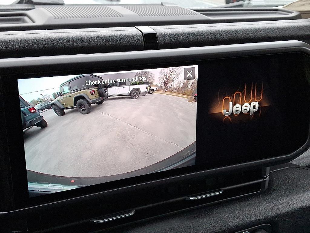 new 2026 Jeep Wrangler car, priced at $42,275