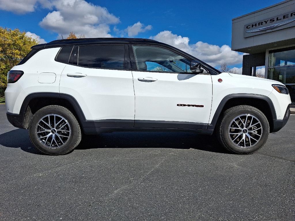 used 2023 Jeep Compass car, priced at $28,459