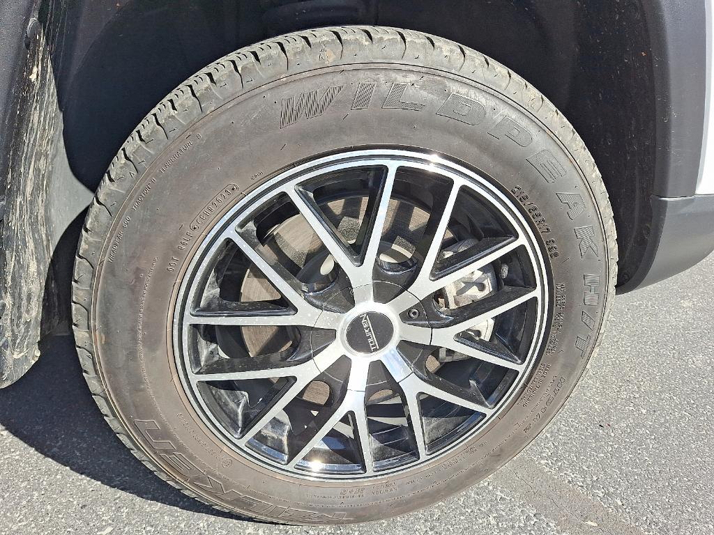 used 2023 Jeep Compass car, priced at $28,459