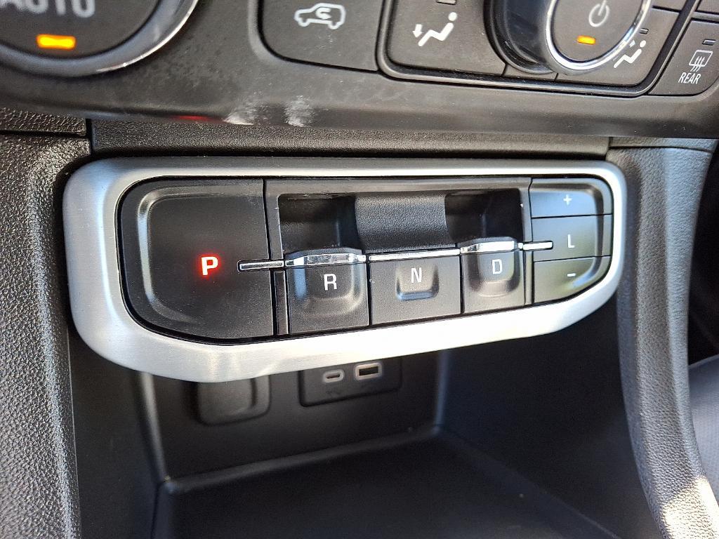 used 2023 GMC Acadia car, priced at $30,594