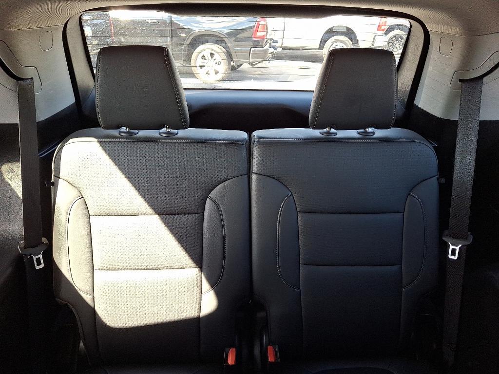 used 2023 GMC Acadia car, priced at $30,594