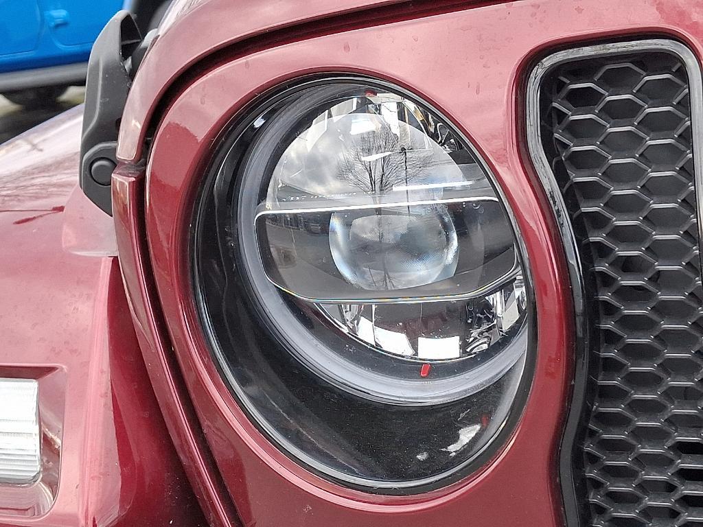 used 2021 Jeep Wrangler Unlimited car, priced at $36,984