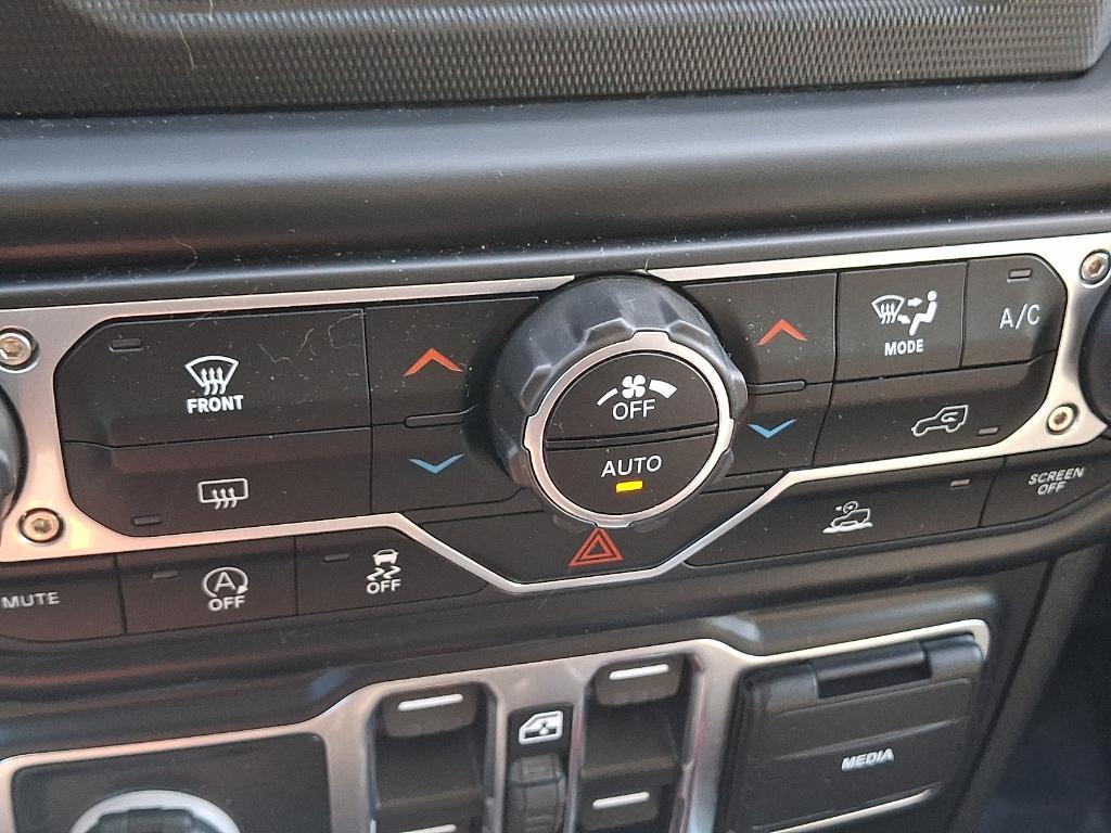 used 2022 Jeep Gladiator car, priced at $34,694