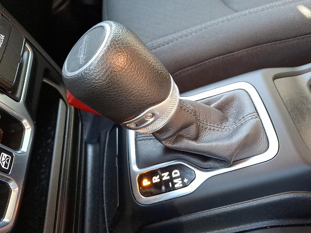 used 2022 Jeep Gladiator car, priced at $34,694