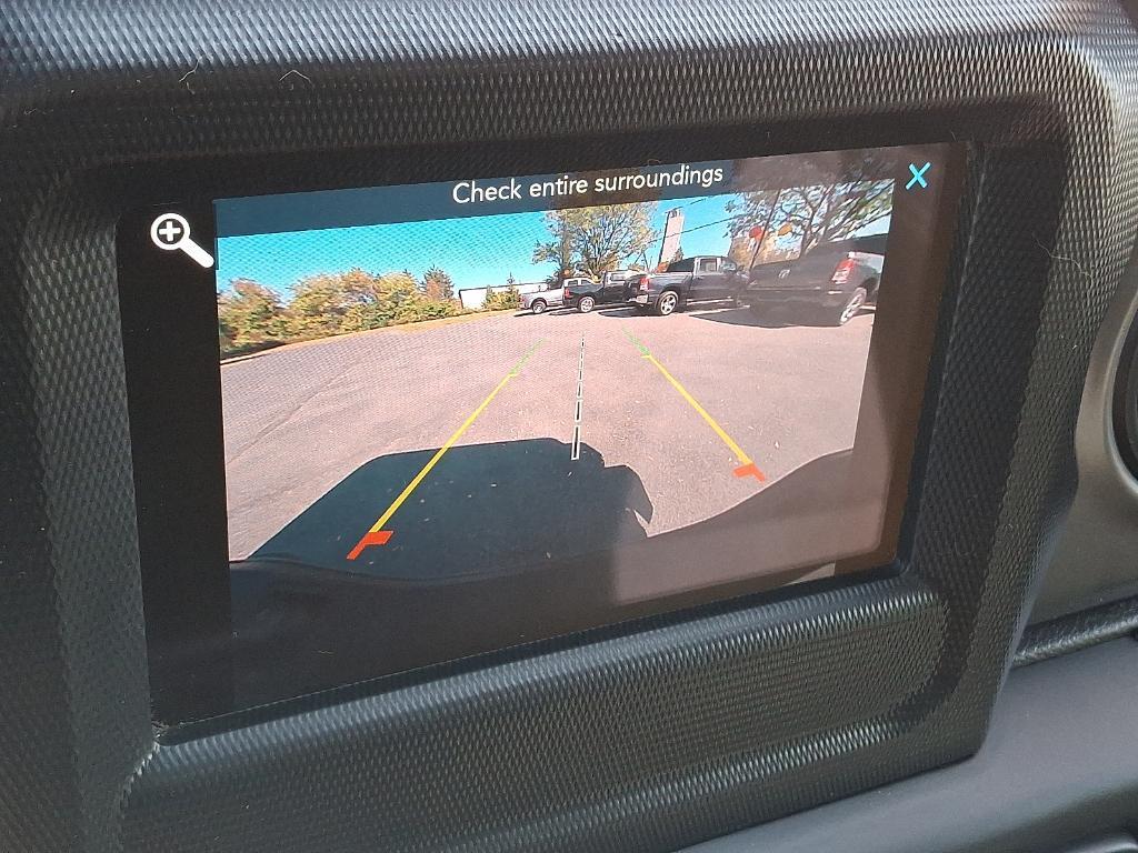 used 2022 Jeep Gladiator car, priced at $34,694