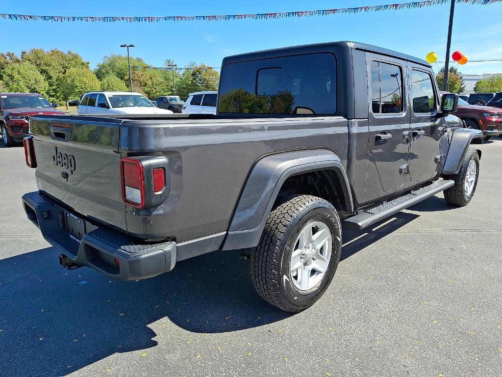 used 2022 Jeep Gladiator car, priced at $34,694