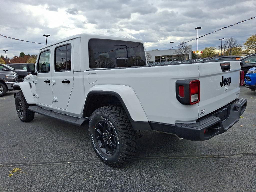 new 2025 Jeep Gladiator car, priced at $48,815