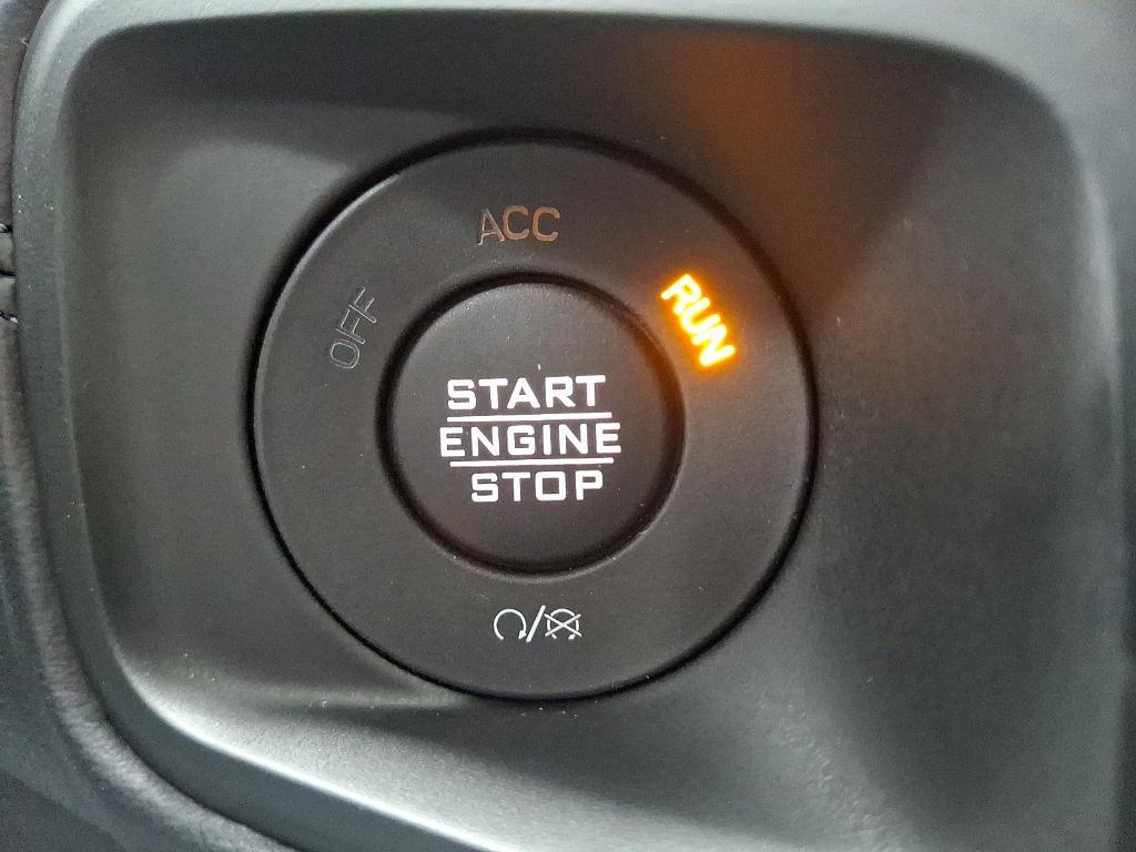 new 2025 Jeep Gladiator car, priced at $48,815