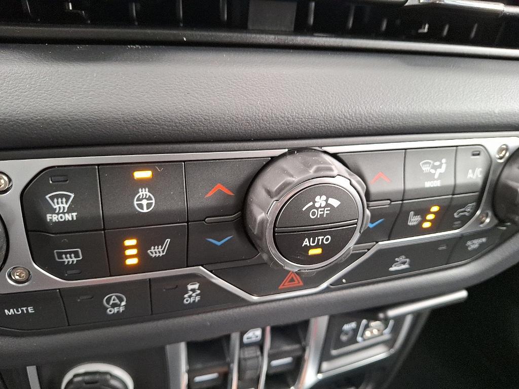 new 2025 Jeep Gladiator car, priced at $48,815