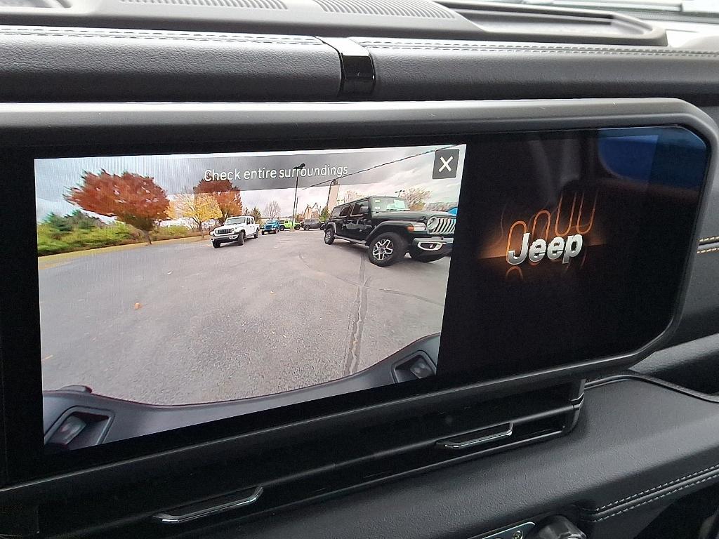 new 2025 Jeep Gladiator car, priced at $48,815