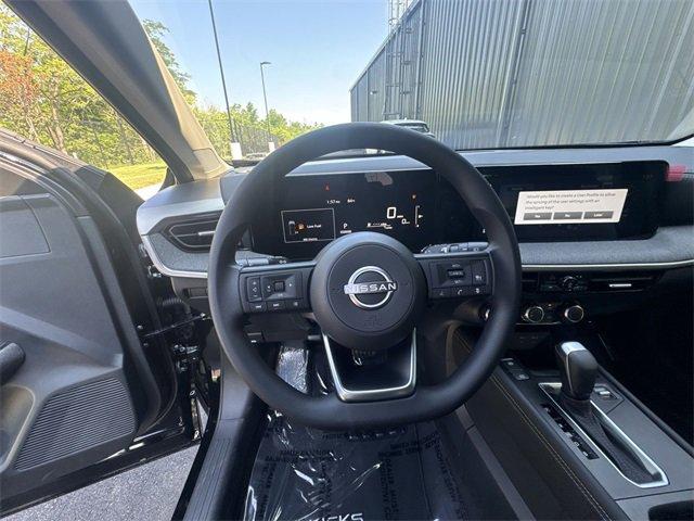 new 2025 Nissan Kicks car, priced at $25,017