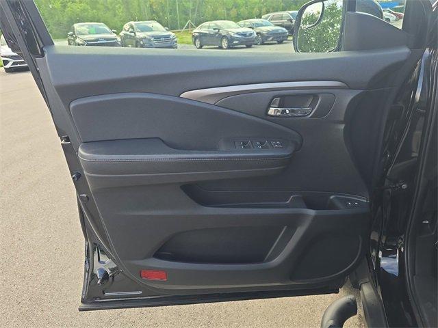 used 2018 Honda Pilot car, priced at $33,757