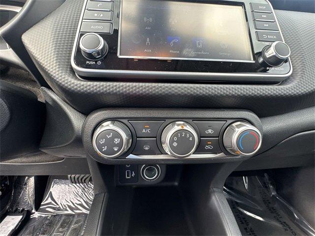 new 2025 Nissan Kicks Play car, priced at $21,647