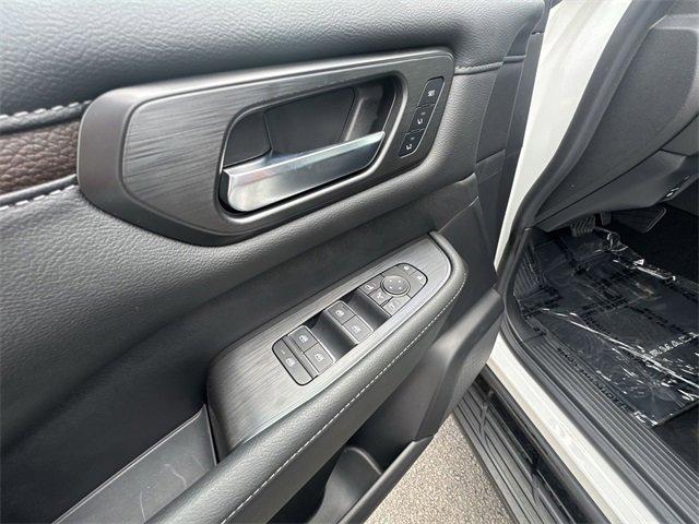 new 2025 Nissan Armada car, priced at $70,580