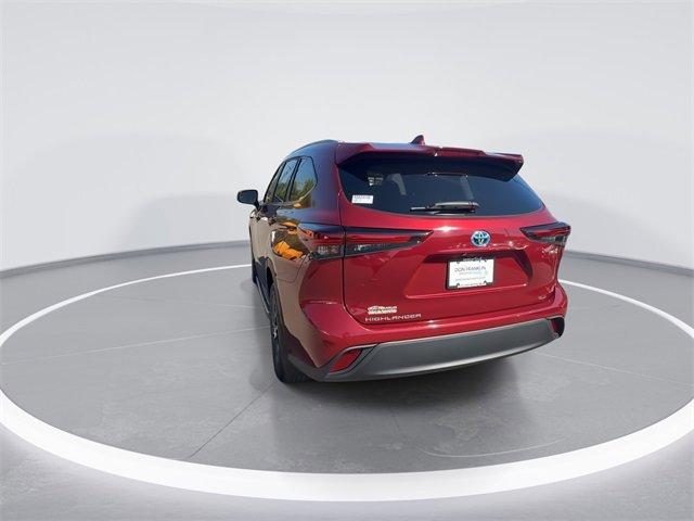 used 2024 Toyota Highlander car, priced at $47,588
