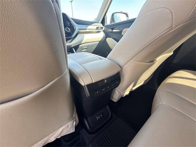 used 2024 Toyota Highlander car, priced at $47,588
