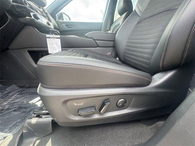 new 2025 Nissan Pathfinder car, priced at $43,019