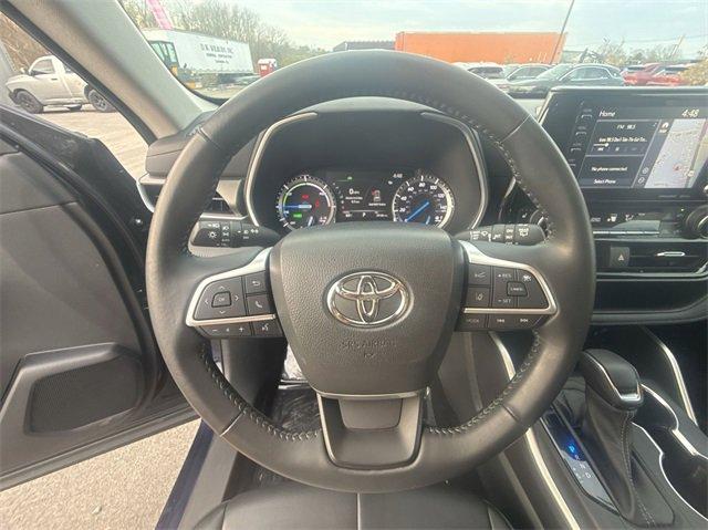 used 2022 Toyota Highlander car, priced at $37,788