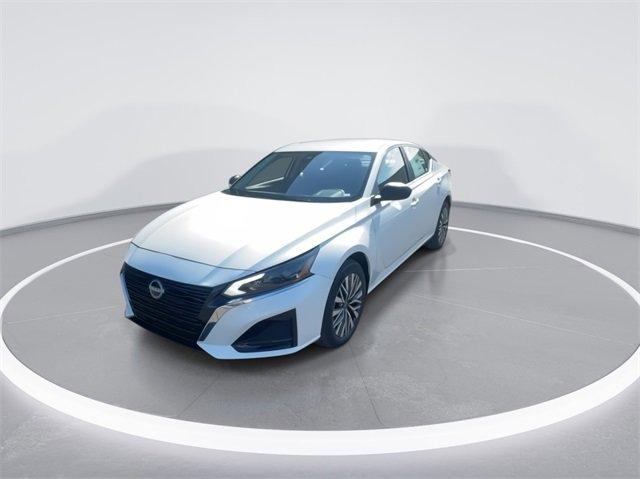 new 2025 Nissan Altima car, priced at $28,047