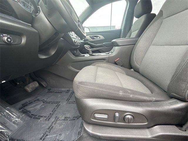 used 2023 Chevrolet Traverse car, priced at $28,588