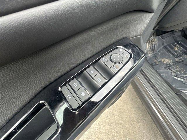 new 2025 Nissan Pathfinder car, priced at $43,236