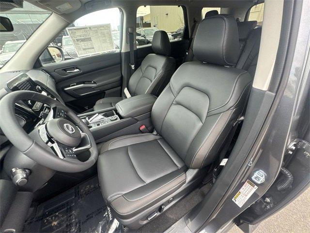 new 2025 Nissan Pathfinder car, priced at $43,236