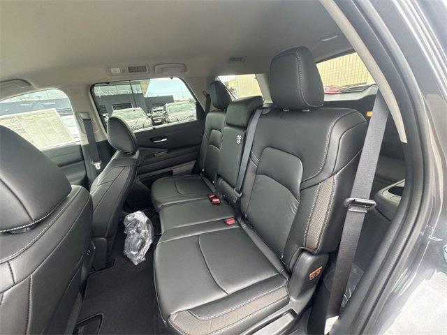 new 2025 Nissan Pathfinder car, priced at $43,236