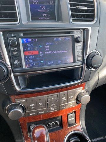 used 2013 Toyota Highlander car, priced at $15,788