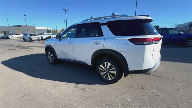 new 2025 Nissan Pathfinder car, priced at $35,932