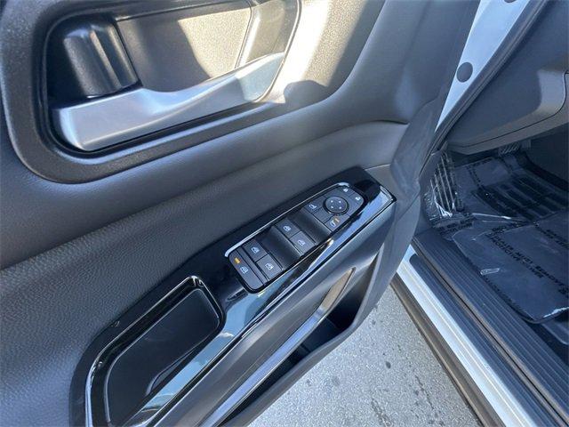 new 2025 Nissan Pathfinder car, priced at $35,932