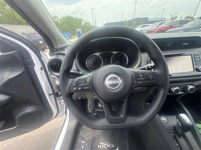 new 2025 Nissan Kicks Play car, priced at $21,479