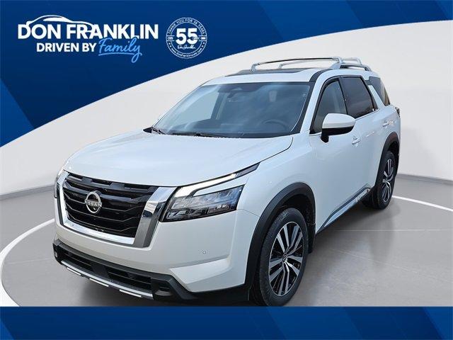 new 2025 Nissan Pathfinder car, priced at $53,580