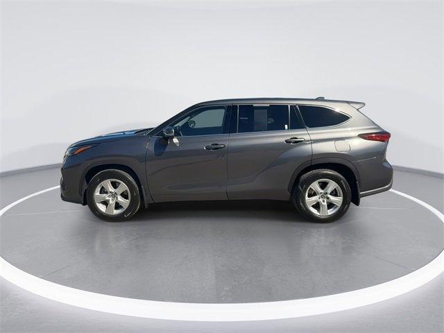 used 2022 Toyota Highlander car, priced at $28,960