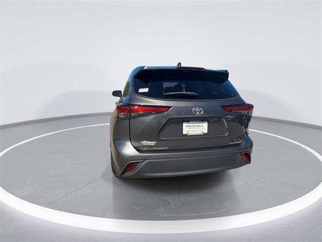 used 2022 Toyota Highlander car, priced at $28,960