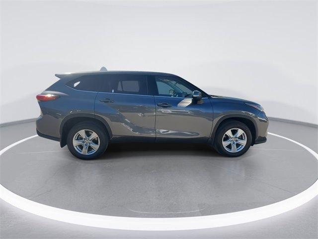 used 2022 Toyota Highlander car, priced at $28,960