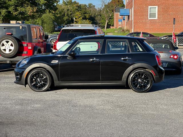 used 2019 MINI Hardtop car, priced at $18,497