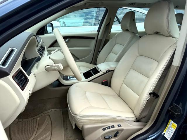 used 2008 Volvo XC70 car, priced at $8,500