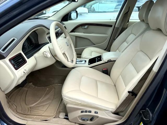 used 2008 Volvo XC70 car, priced at $8,500