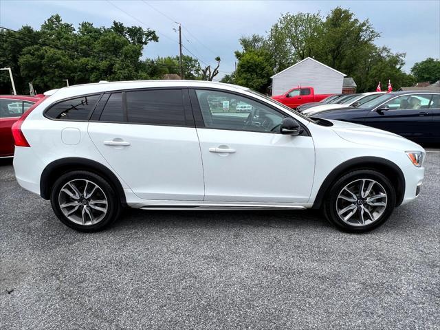 used 2018 Volvo V60 Cross Country car, priced at $22,990